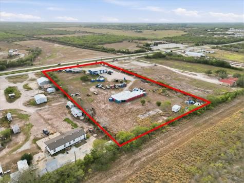 3128 Highway 281 George West TX 78022