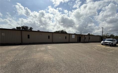 1413 E Corral Avenue Kingsville TX 78363