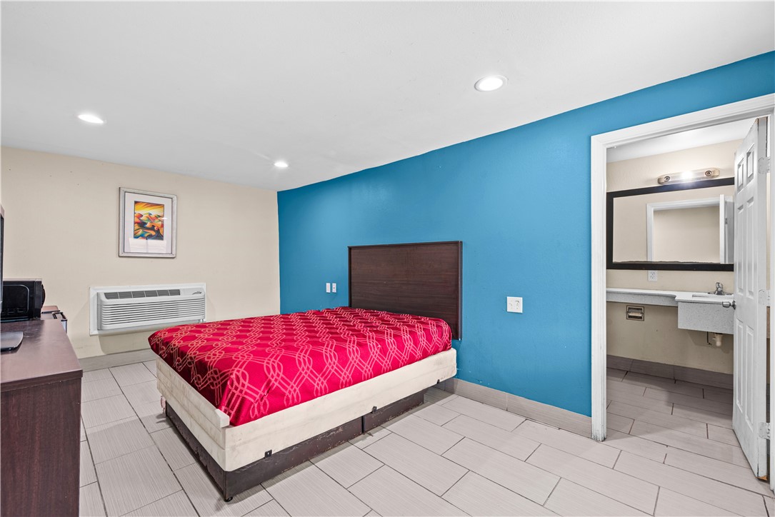 4206 Leopard Street Corpus Christi TX 78408