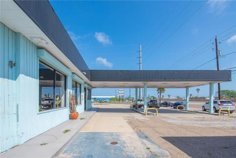 9818 S Padre Island Drive Corpus Christi TX 78418