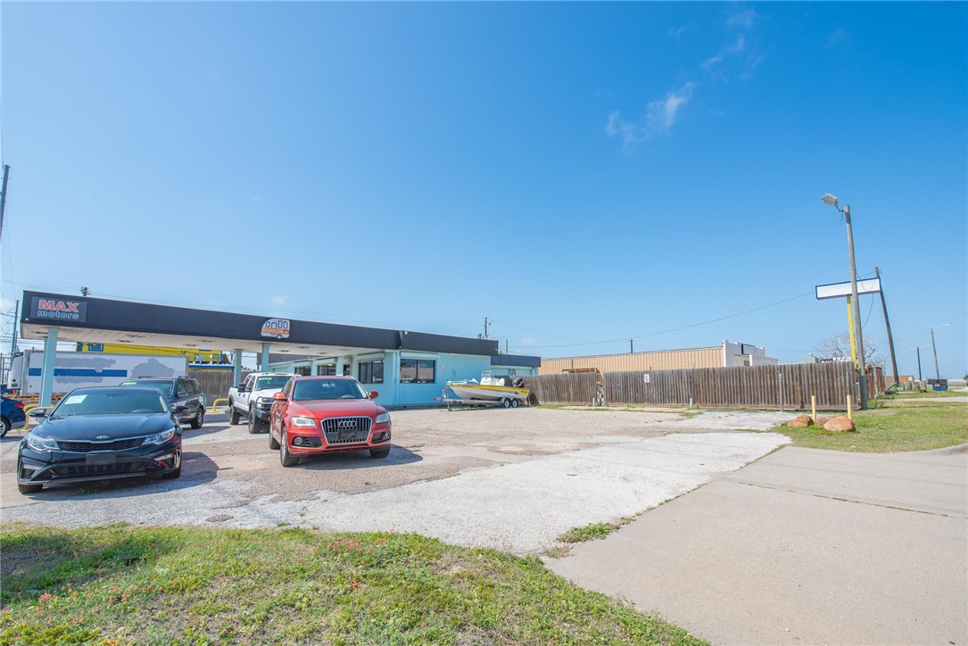 9818 S Padre Island Drive Corpus Christi TX 78418