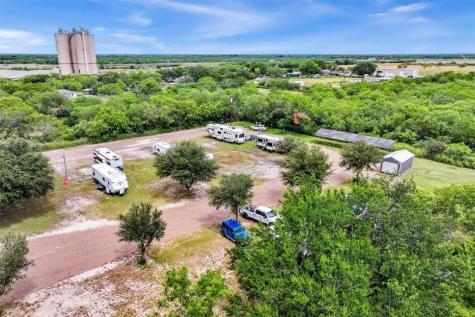 180 County Road 112 Alice TX 78332