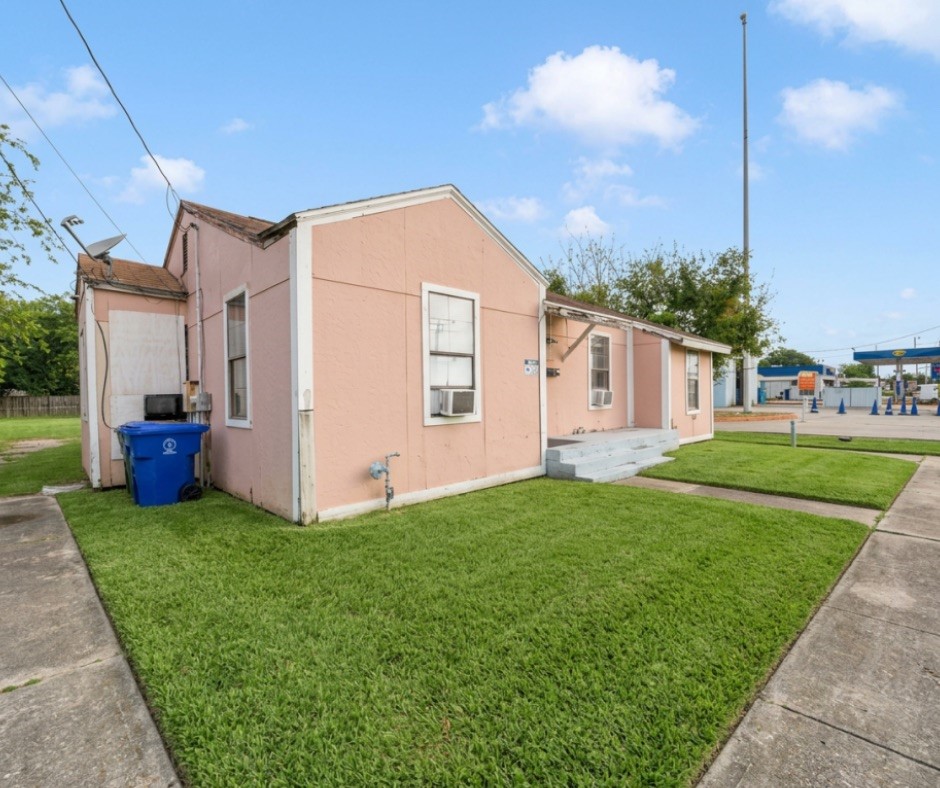 4325 Kostoryz Corpus Christi TX 78415