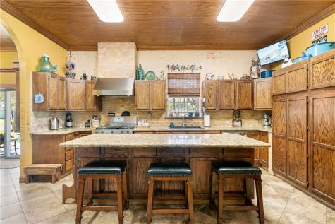1852 State Highway 188 Rockport TX 78382