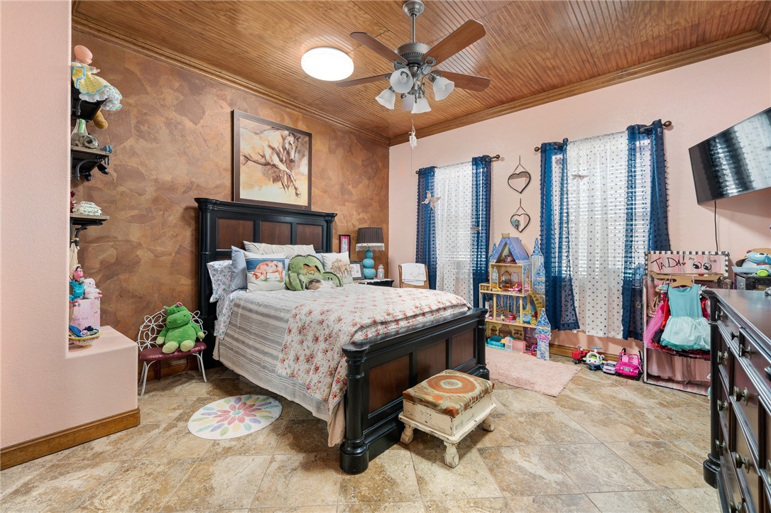 1852 State Highway 188 Rockport TX 78382