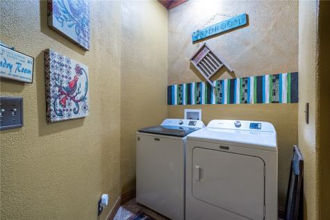 1852 State Highway 188 Rockport TX 78382