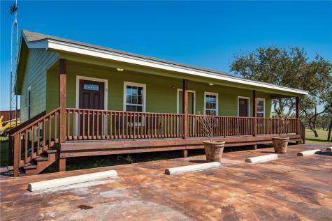 1852 State Highway 188 Rockport TX 78382