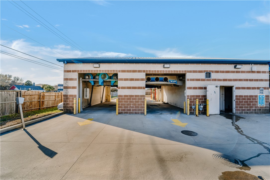6821 Everhart Corpus Christi TX 78413
