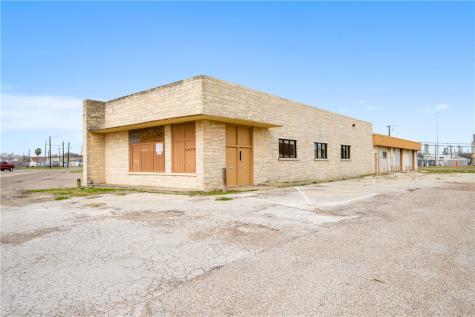 2930 Leopard Street Corpus Christi TX 78408