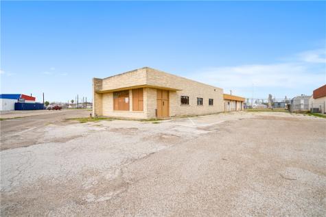 2930 Leopard Street Corpus Christi TX 78408