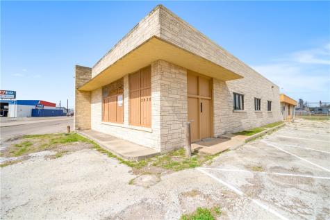 2930 Leopard Street Corpus Christi TX 78408