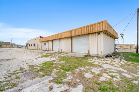 2930 Leopard Street Corpus Christi TX 78408