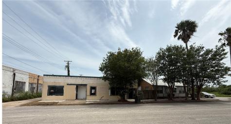 106 E 1st Street Alice TX 78332