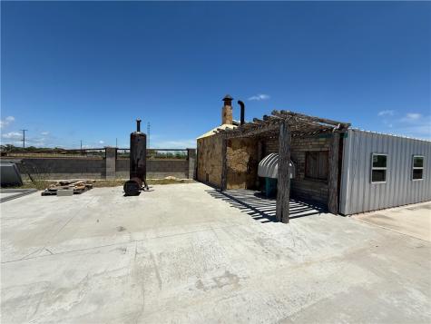 1041 N Commercial Street N Aransas Pass TX 78336