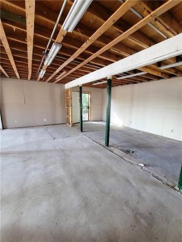 1402 S Washington Street Beeville TX 78102