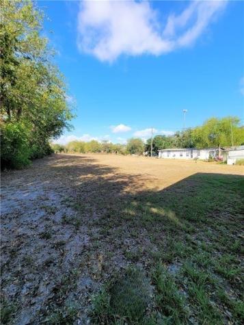 1402 S Washington Street Beeville TX 78102