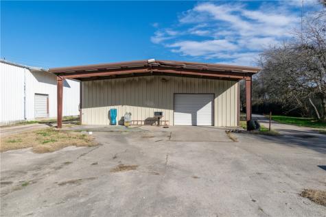 1303 S Falfurrias Highway Alice TX 78332