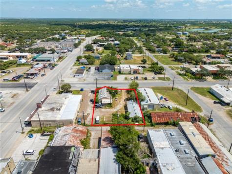214 E Market Street Sinton TX 78387