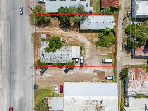 214 E Market Street Sinton TX 78387