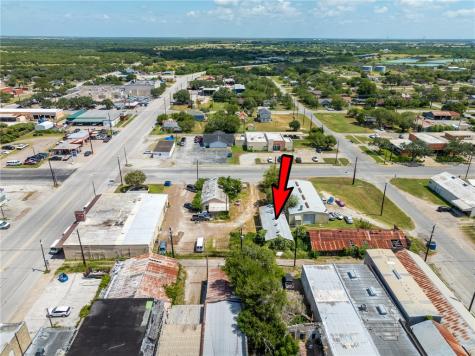 214 E Market Street Sinton TX 78387