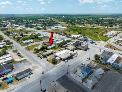 214 E Market Street Sinton TX 78387