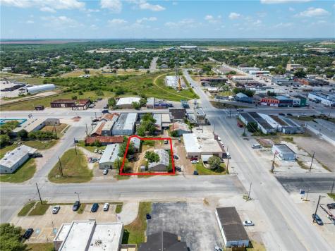 214 E Market Street Sinton TX 78387