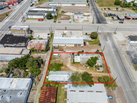 214 E Market Street Sinton TX 78387