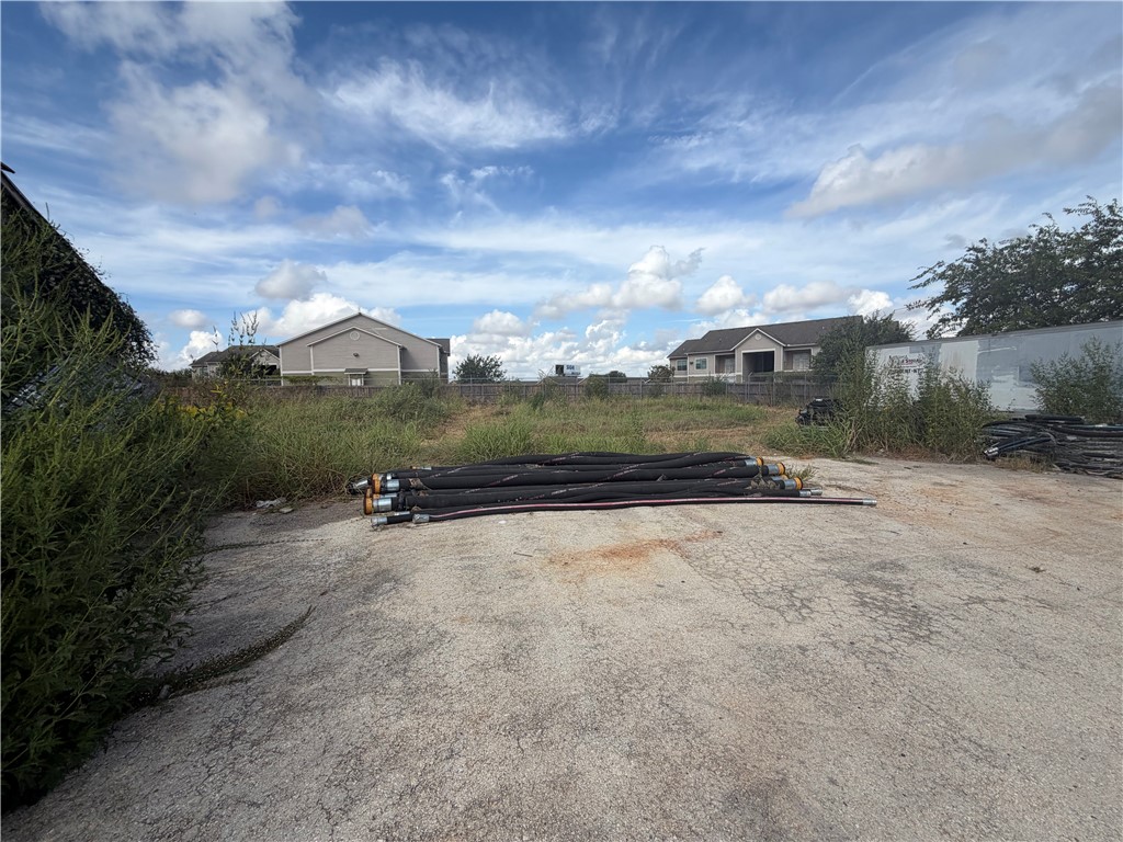 114 S Sunset Strip Drive Kenedy TX 78119
