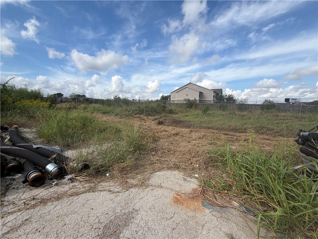 114 S Sunset Strip Drive Kenedy TX 78119