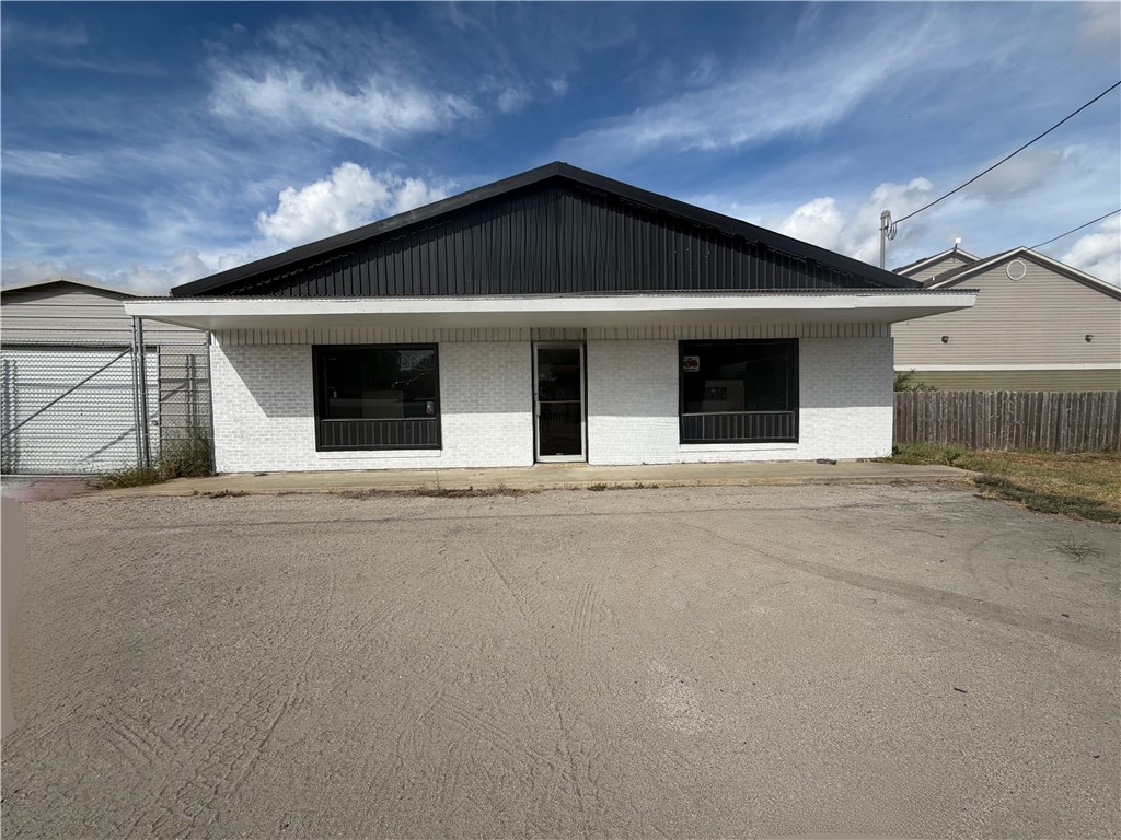 114 S Sunset Strip Drive Kenedy TX 78119