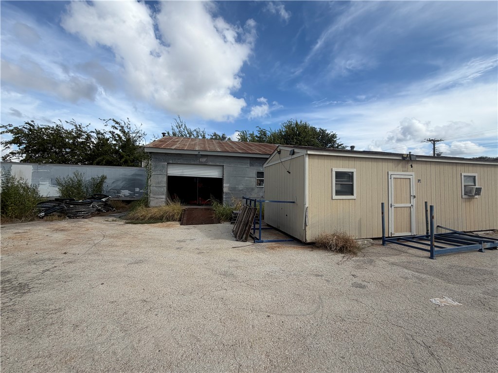 114 S Sunset Strip Drive Kenedy TX 78119