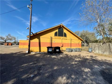 107 Cecilia Street Alice TX 78332