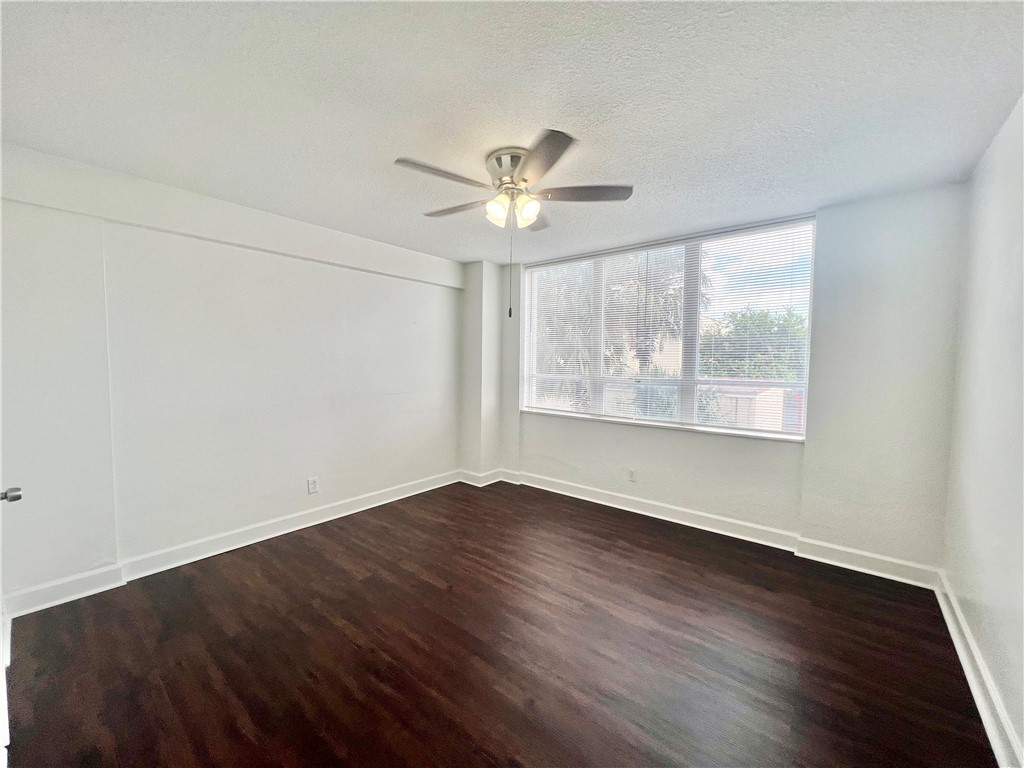 715 S Upper Broadway Street 205 Corpus Christi TX 78401