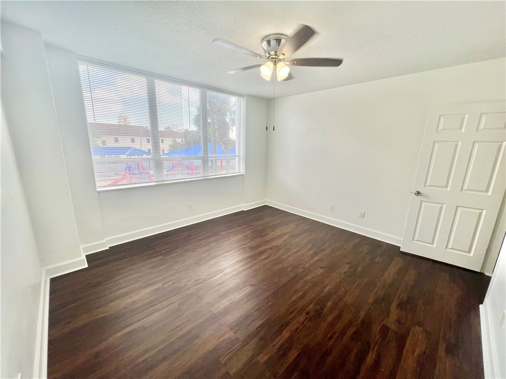 715 S Upper Broadway Street 205 Corpus Christi TX 78401