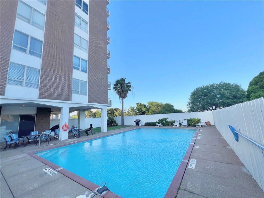 715 S Upper Broadway Street 205 Corpus Christi TX 78401