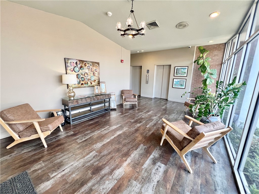 715 S Upper Broadway Street 205 Corpus Christi TX 78401