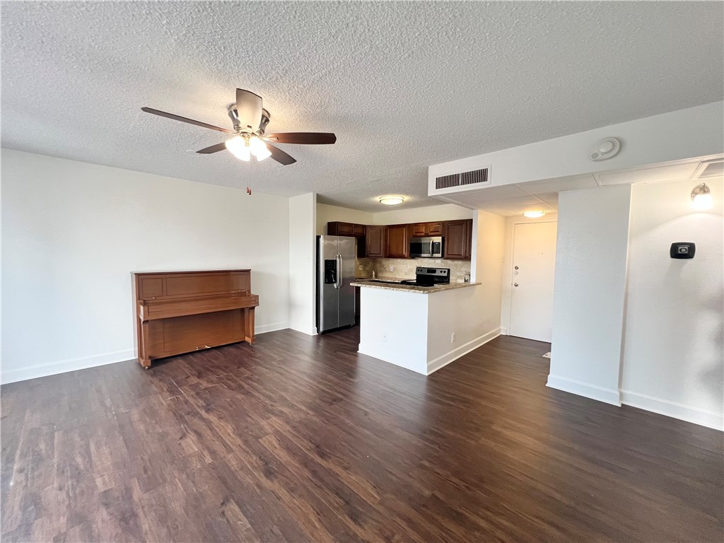 715 S Upper Broadway Street 205 Corpus Christi TX 78401