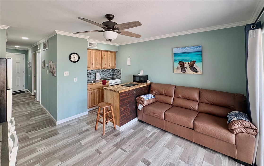 3938 Surfside Boulevard 3121 Corpus Christi TX 78402