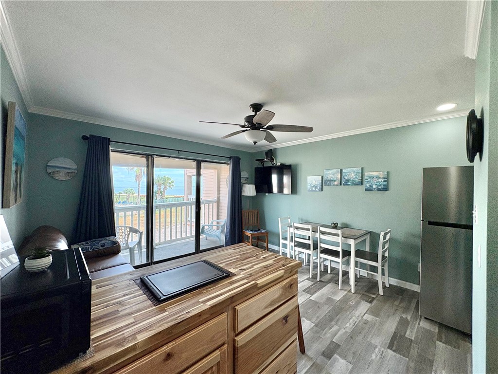 3938 Surfside Boulevard 3121 Corpus Christi TX 78402