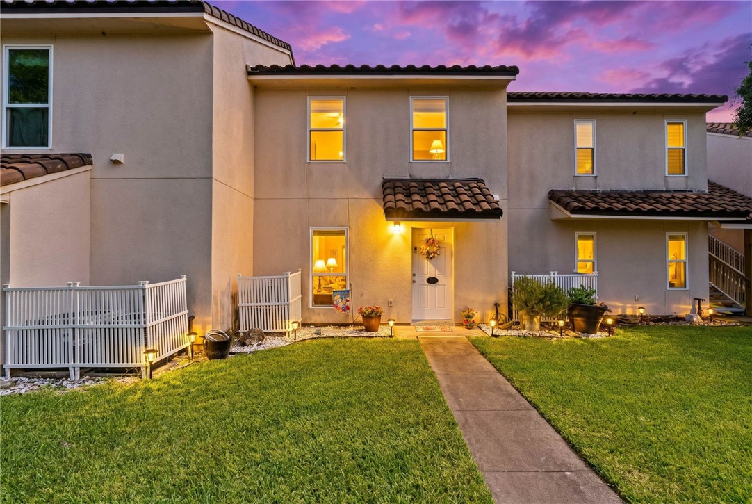 221 Marion Dr C106 Rockport TX 78382