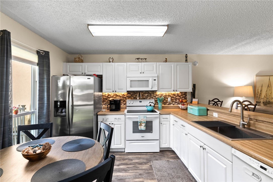221 Marion Dr C106 Rockport TX 78382