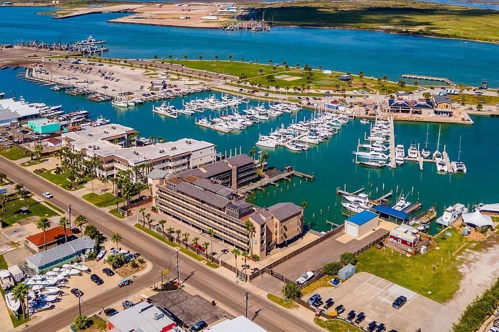 200 West Cotter Ave C3 Port Aransas TX 78373