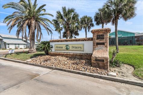 720 Access Road 1-a 702 Port Aransas TX 78373