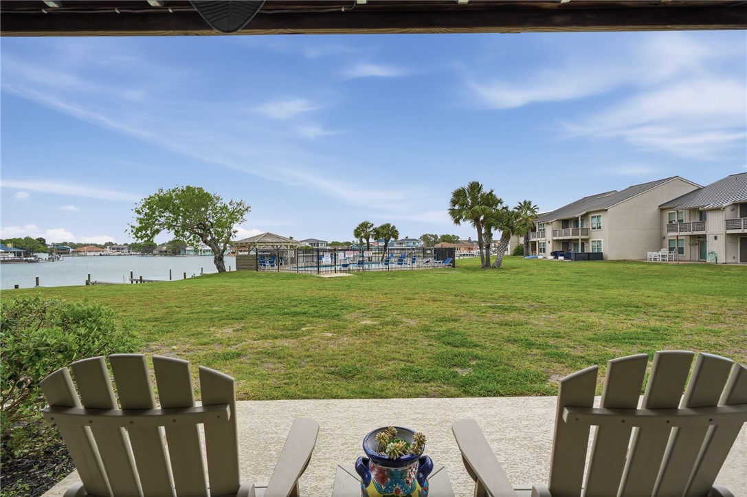 2404 Bayhouse Drive 2404 Rockport TX 78382