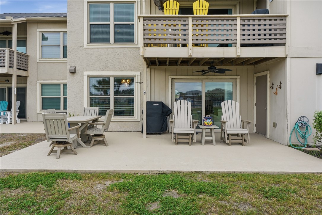 2404 Bayhouse Drive 2404 Rockport TX 78382