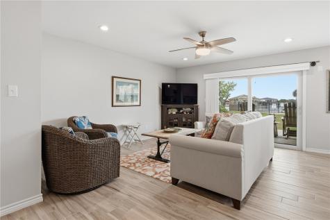 2404 Bayhouse Drive 2404 Rockport TX 78382