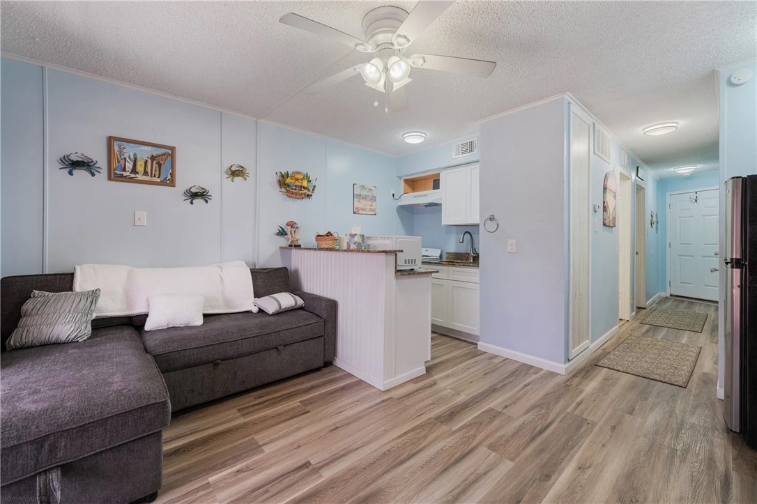 3938 Surfside Boulevard 3136 Corpus Christi TX 78402