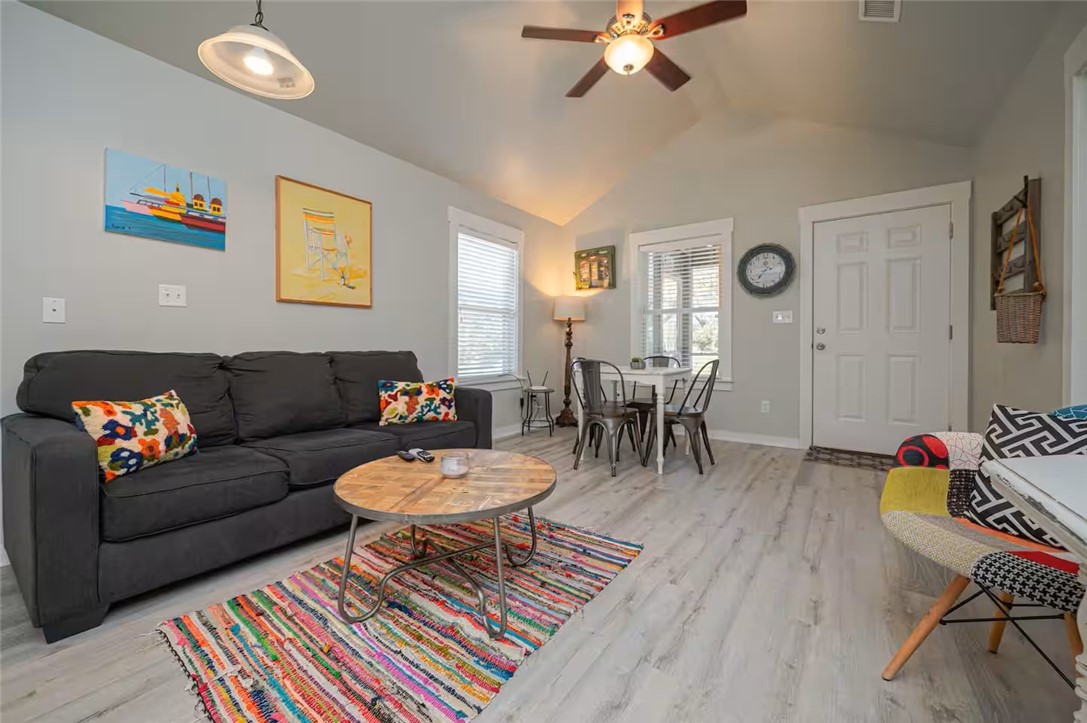 5481 Highway 35 Hwy N 20 Rockport TX 78382