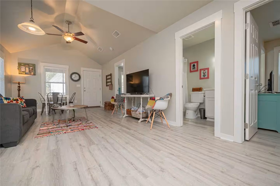 5481 Highway 35 Hwy N 20 Rockport TX 78382