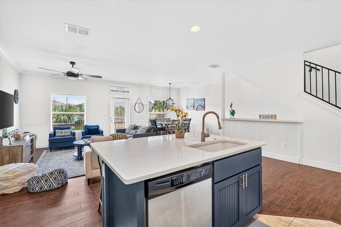 247 W Roberts Avenue 6 Port Aransas TX 78373